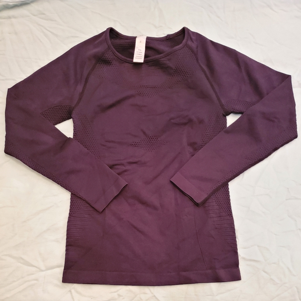 Black Athletic long-sleeve shirt